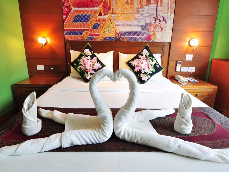 Hotel Baan Sukhumvit Soi 18 Bangkok Exterior foto